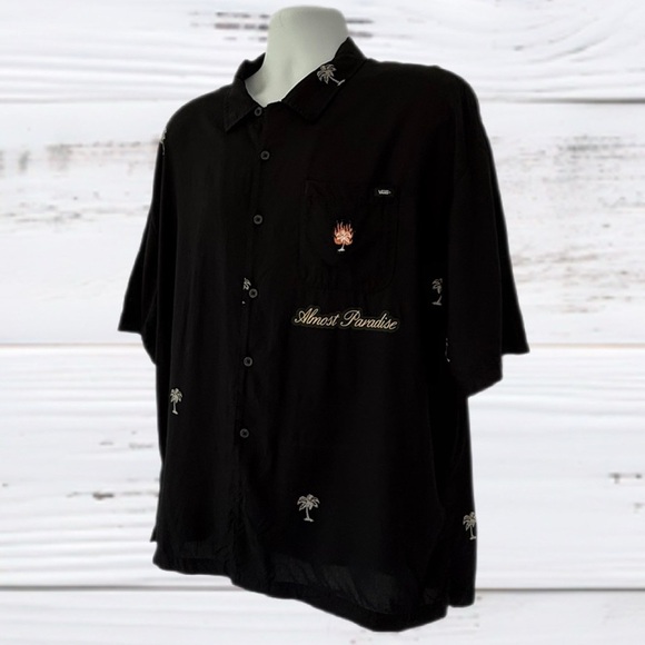 VANS Men’s Almost Paradise Off the Wall Resort Club Large Button Down Shirt - Picture 3 of 11